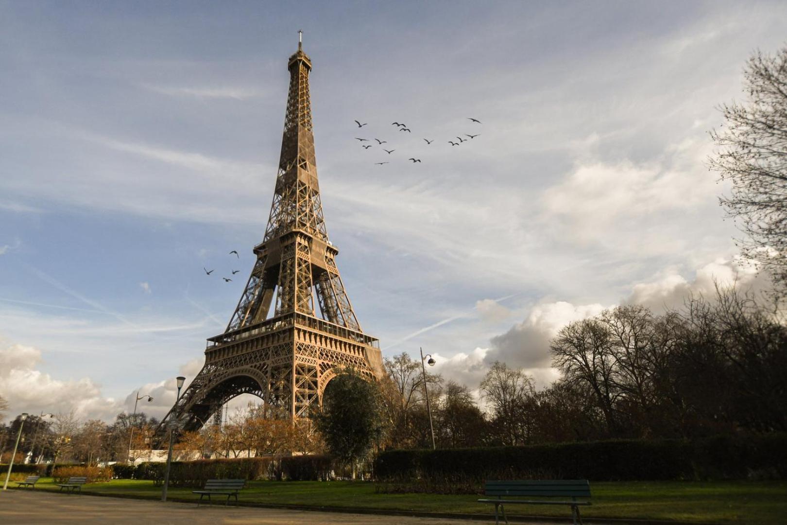Modern Family Apartment Next To The Eiffel Tower 巴黎 外观 照片