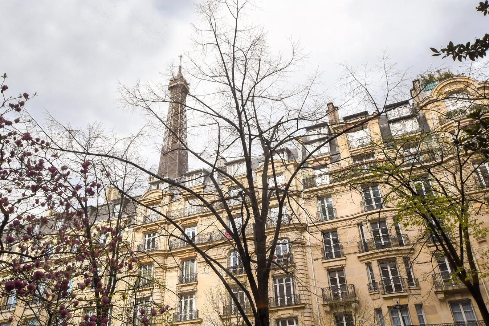 Modern Family Apartment Next To The Eiffel Tower 巴黎 外观 照片